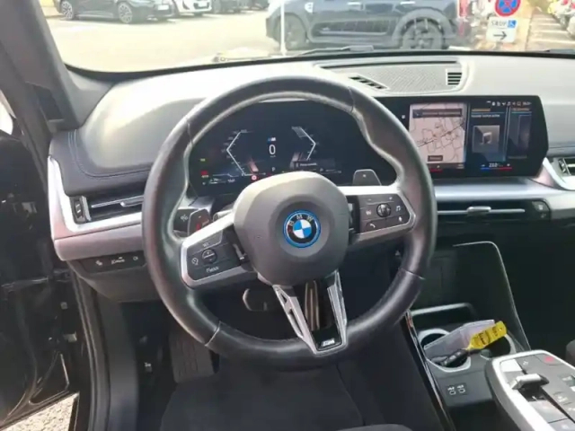 Bmw X1 xdrive 25e 245ch dkg7 — photo 6