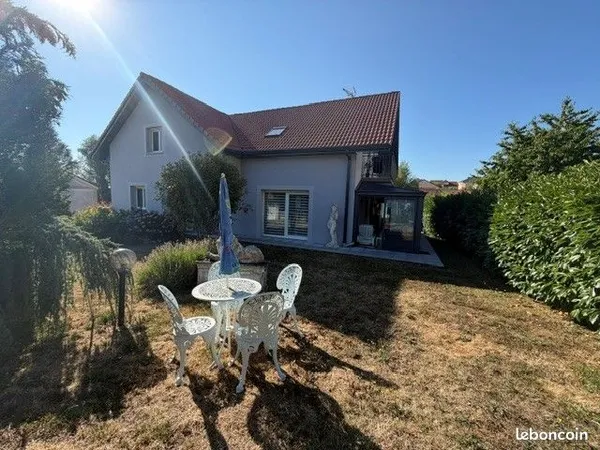 Maison 6 pièces 200 m²