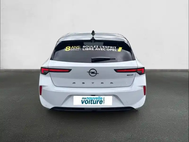 Opel Astra 1.2 turbo hybride 145 ch automatique — photo 5