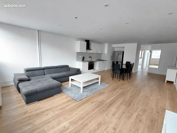 COLOCATION MEUBLÉE - 4 CHAMBRES - 100 m² - QUARTIER GRATTE-CIEL