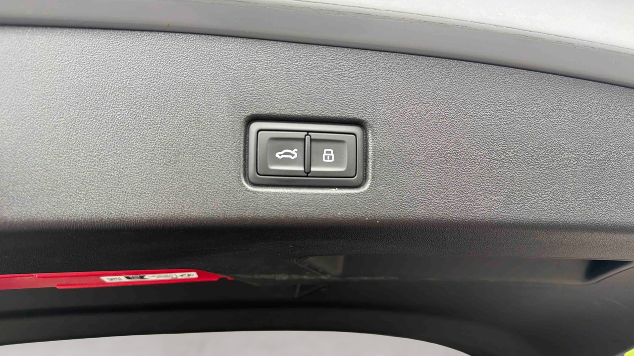 Audi Q4 e-tron 40 204 ch 82 kWh — photo 17