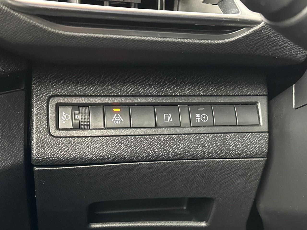 Peugeot 3008 hybrid 225 e-eat8 allure pack — photo 17