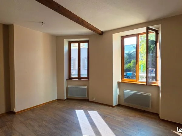 Local professionnel / bureau à Selestat centre