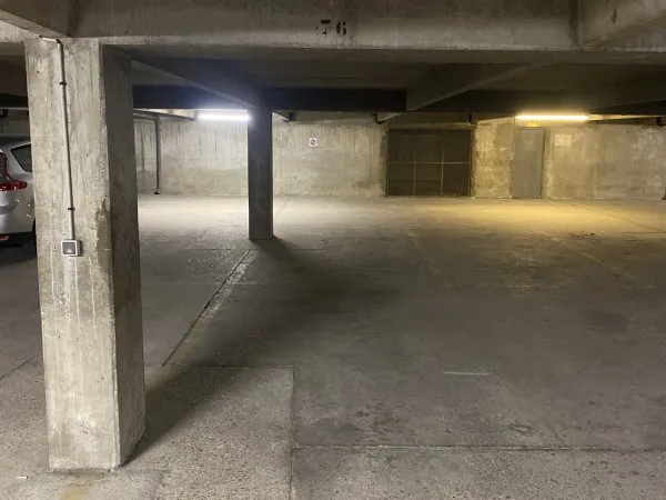Loue parking 11m2 Issy les Moulineaux proche T2/RER C