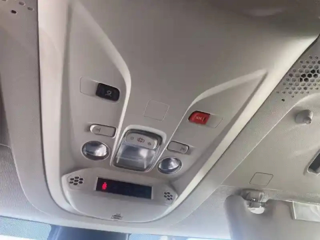 Citroën Berlingo van m diesel 100 ch manuelle — photo 19