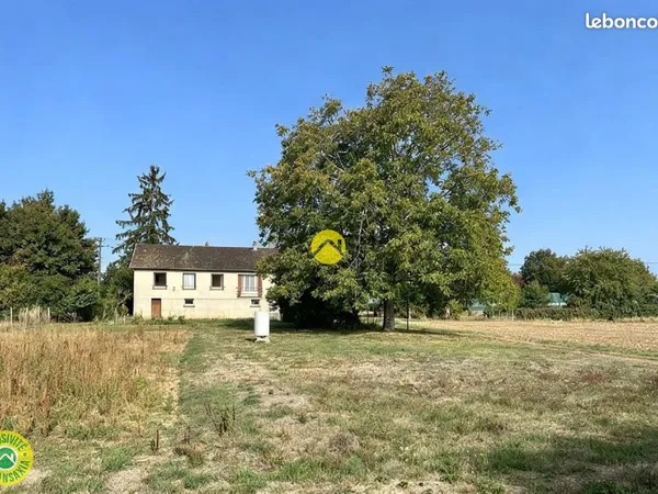 Maison et grand terrain au calme