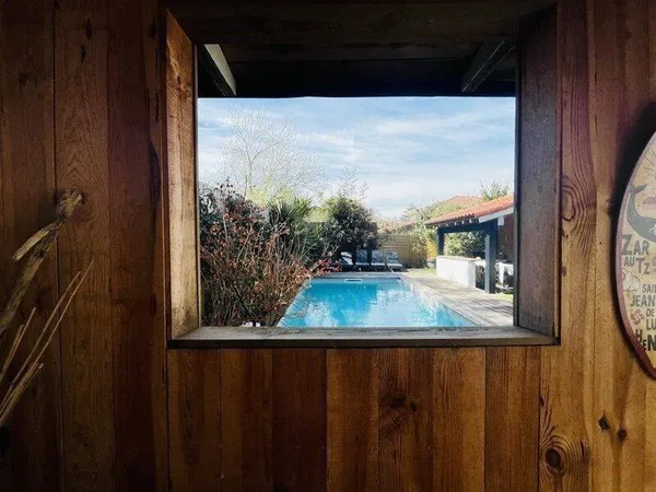 Maison 8 pièces 308 m²