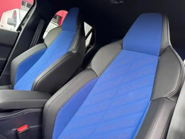 Lancia Ypsilon h.f. perfo 280ch 54kwh hf — photo 14