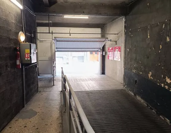 Garage/Parking