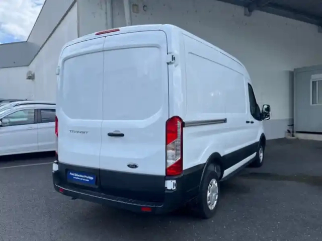 Ford Transit fourgon fg t350 l2h2 2.0 ecoblue 130ch trend — photo 2