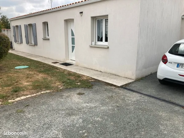 Maison familiale de plain-pied 112 m² - Échillais (17620) - À 5 min de la BA 721