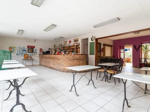TOURCOING  ENSEMBLE IMMOBILIER ATYPIQUE AVEC ANCIEN COMMERCE, HABITATION, DÉPENDANCES ET JARDIN