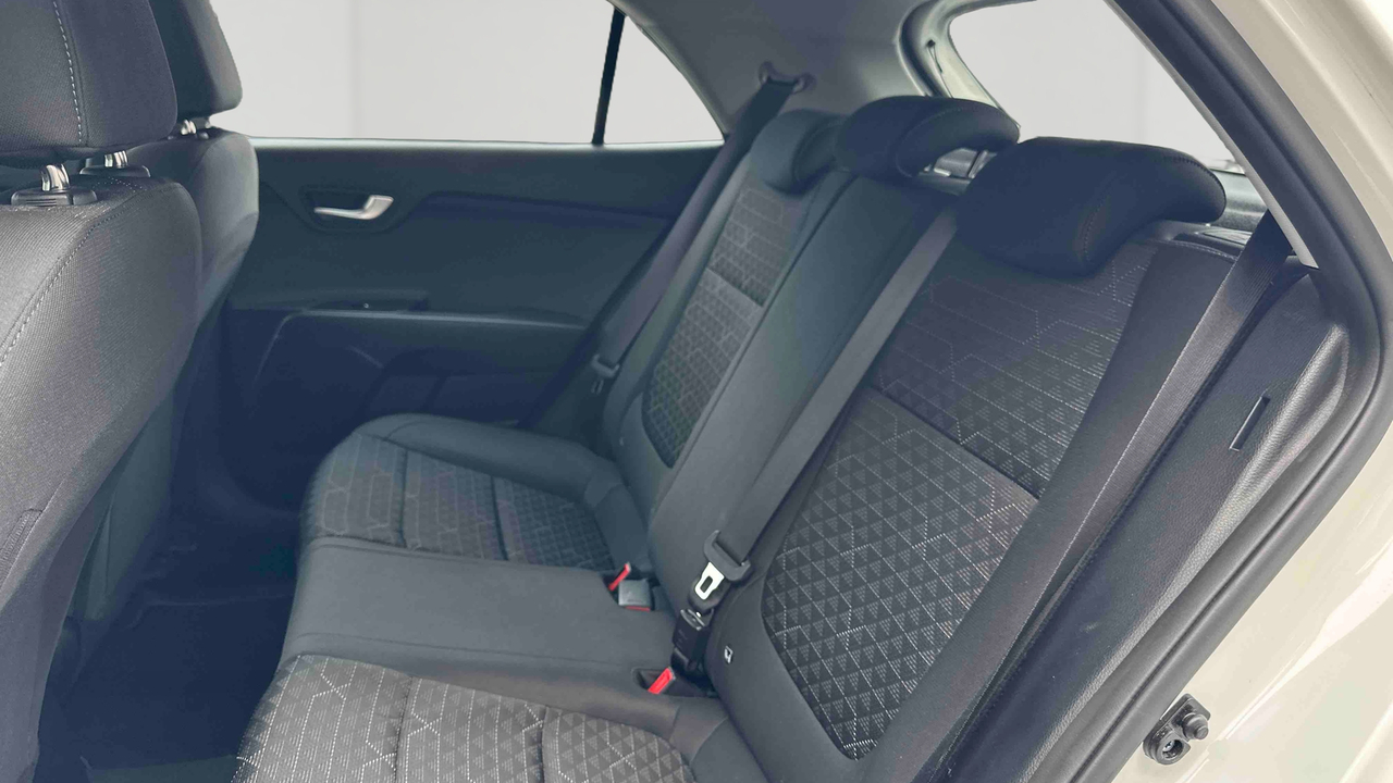 KIA Rio 1.2 DPi 84 ch BVM5 — photo 12