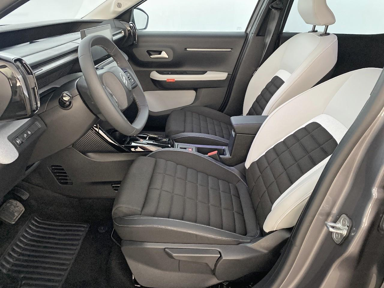 Citroën C3 Aircross hybride 145 ch aut max — photo 9