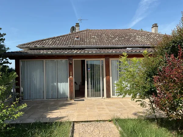 Vous rêvez d' espace ? Cette maison familiales aux prestations généreuse