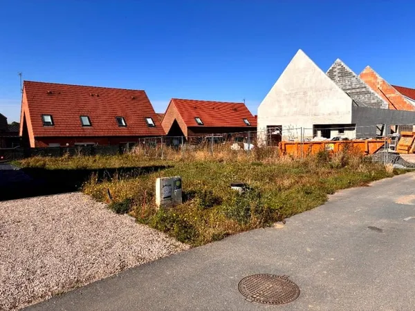 Terrain 385 m²