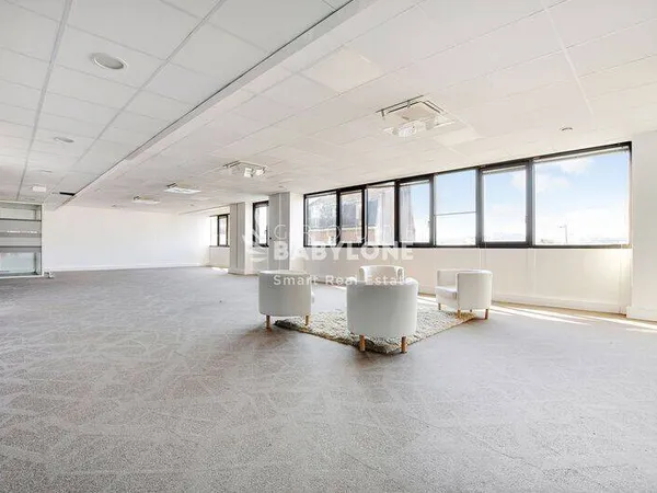 Bureaux 413 m²