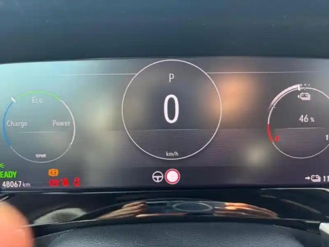 Opel Mokka electric 136ch ultimate — photo 12