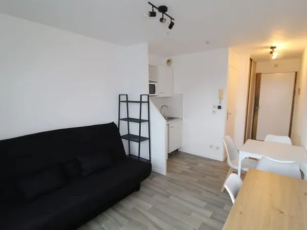 STUDIO + PARKING