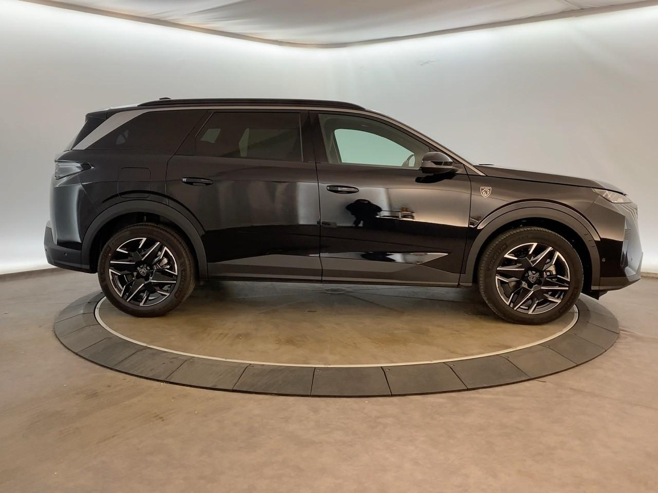 Peugeot 5008 hybrid 145 ch e-dcs6 gt — photo 4