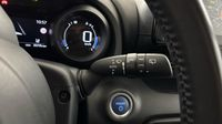 Toyota Yaris 116h Design 5p — photo 24