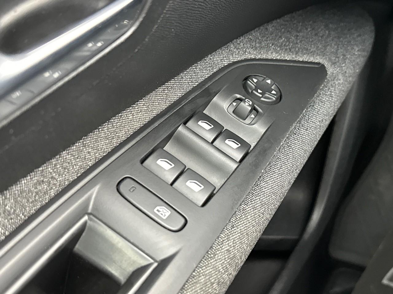 Peugeot 3008 bluehdi 130ch s&s eat8 style — photo 15