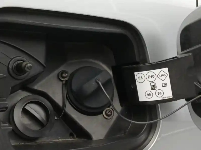 Renault Captur 1.0 eco-g 100ch evolution — photo 10