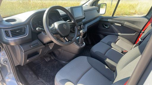 Renault Trafic VU 2.0 dCi 150 EDC7 - Red Edition Confort L1h1 – 2024 – 86545 km – Diesel – Boîte Automatique — photo 32
