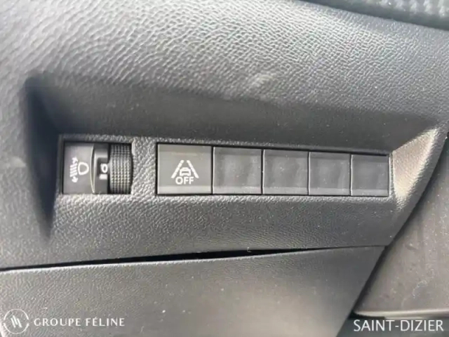 Peugeot 208 1.2 puretech 100ch s&amp;s active business — photo 13