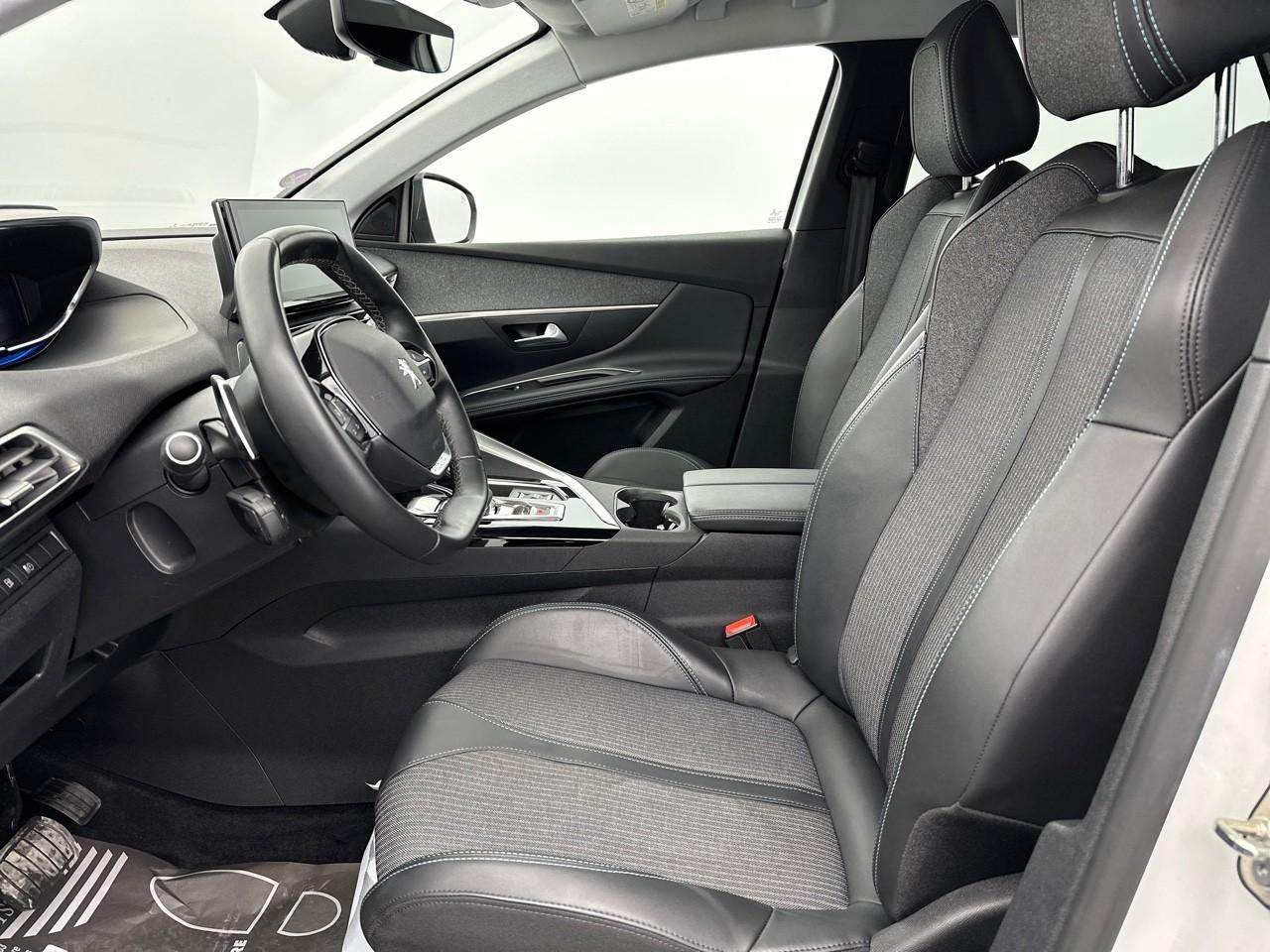Peugeot 3008 hybrid 225 e-eat8 allure pack — photo 9