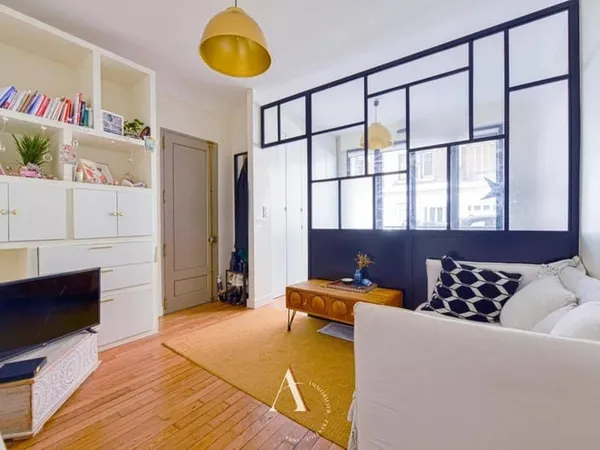 Studio 1 pièce 28 m²