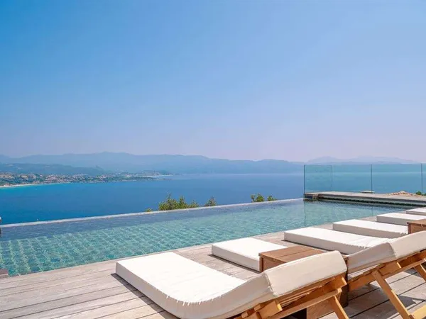 Maison 7 pièces 300 m²