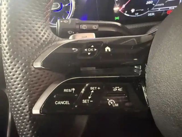 Mercedes Classe A 250 e hybrid eq amg line — photo 17