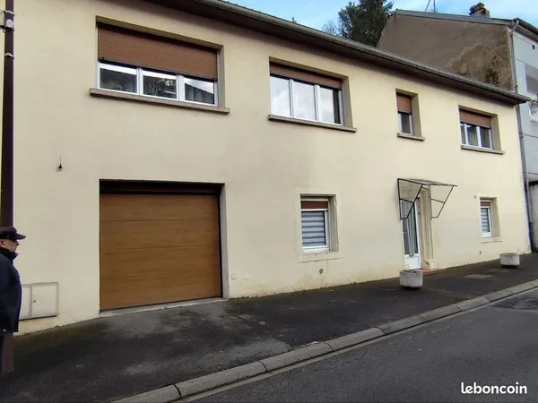 Vends maison avec jardin