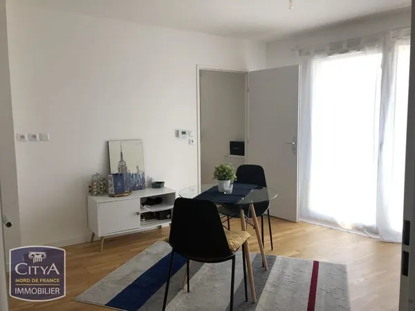 Lens centre, A louer joli T2 en résidence