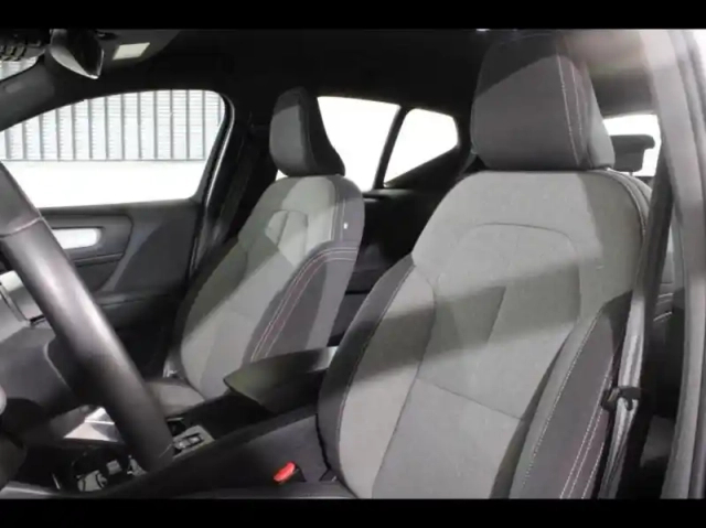 Volvo Xc40 t4 recharge 129 + 82ch plus dct 7 — photo 26