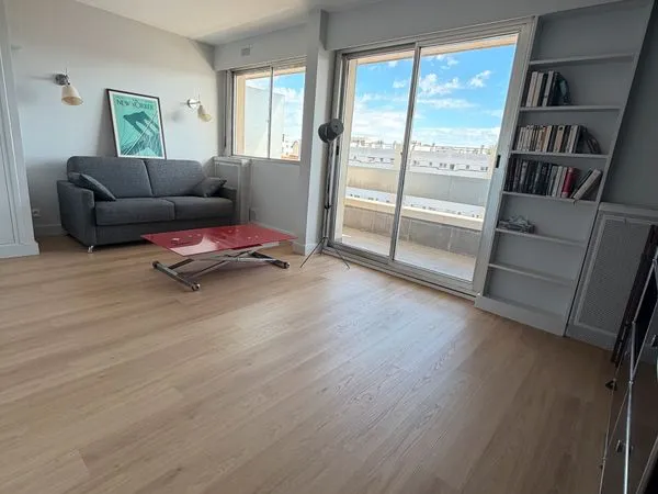 Studio rénové à deux pas de Marcel Sembat
