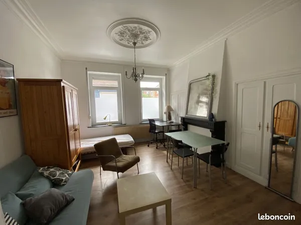Studio 1 pièce 28 m²