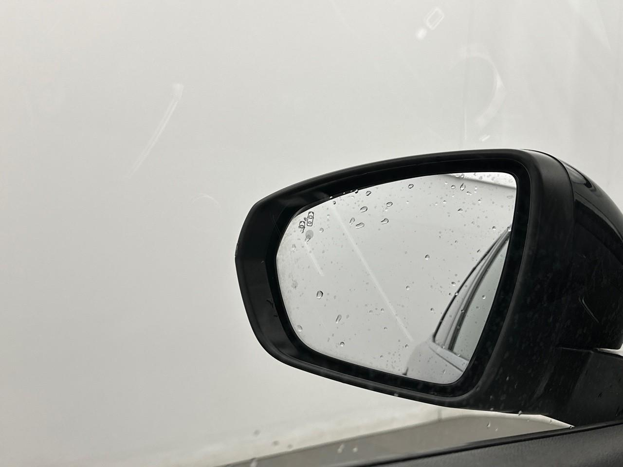 Peugeot 3008 puretech 130ch s&s eat8 gt pack — photo 15