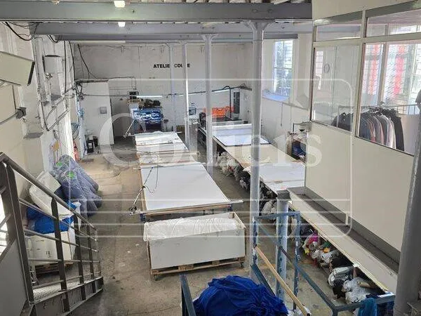Local d'activité 3381 m²