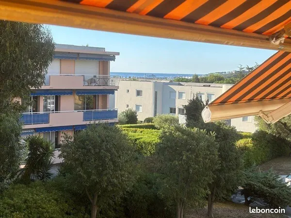Magnifique appartement à deux pas de la mer