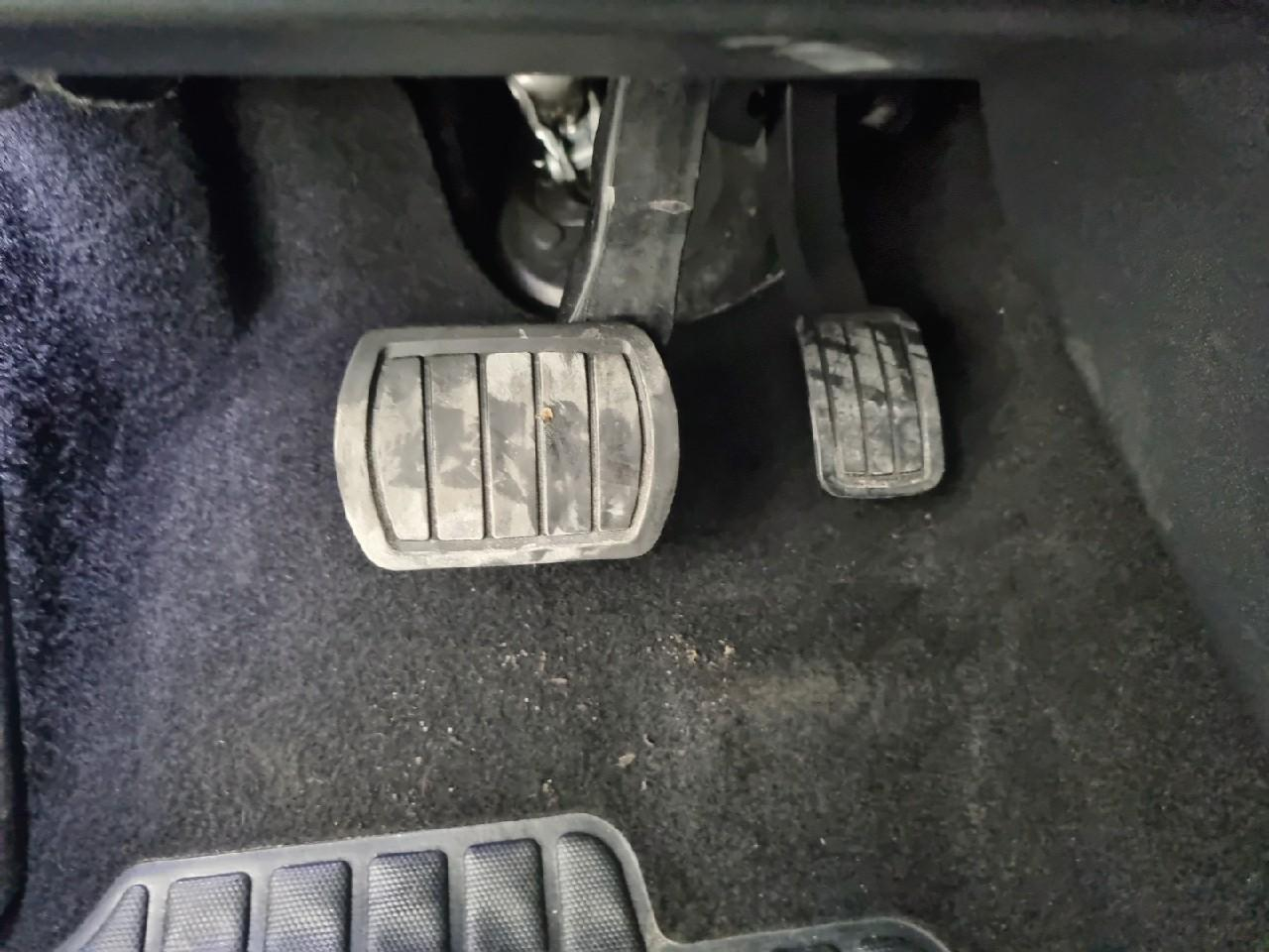 Peugeot 308 puretech 130ch s&s eat8 allure pack — photo 22