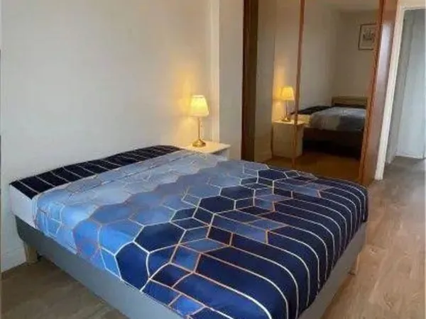 Beau studio meublé 32m² avec balcon