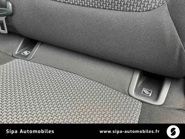 Opel Grandland X 1.2 turbo 130 ch — photo 25