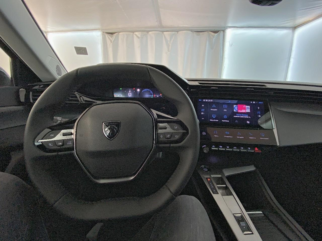 Peugeot 308 sw hybrid 145 e-dcs6 allure — photo 15