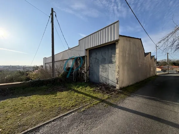 Bâtiment réhabilitable 7 pièces 592 m2