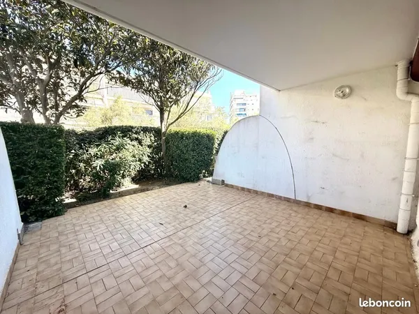 Studio 1 pièce 22 m²