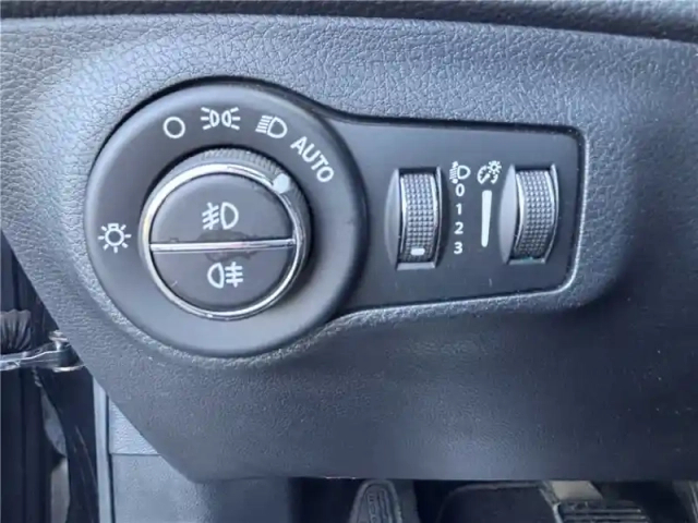 Jeep Compass 2.0 i multijet ii 140 ch active drive bva9 — photo 25