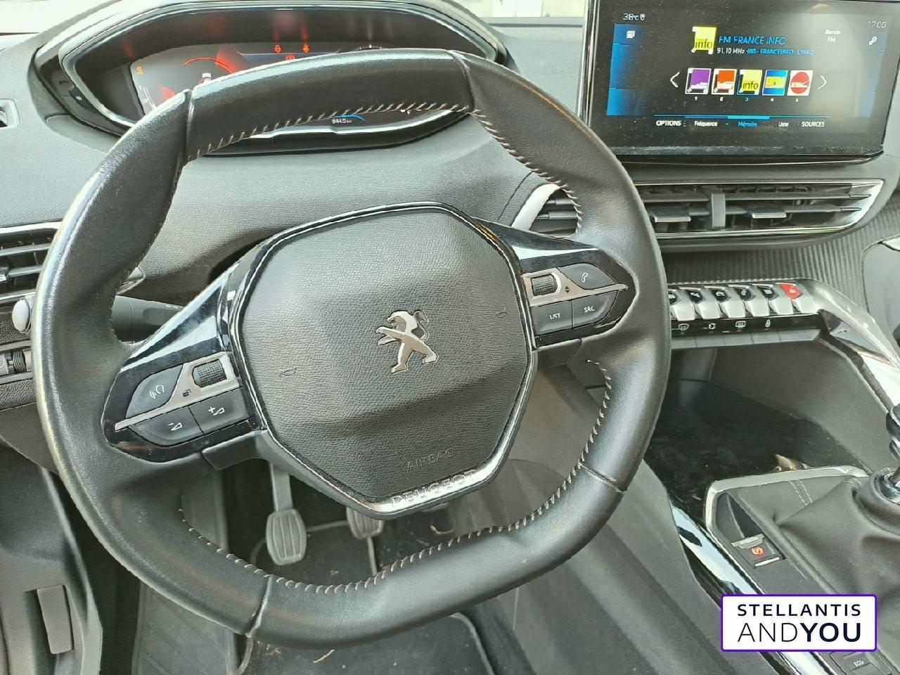 Peugeot 3008 puretech 130ch s&s bvm6 style — photo 14