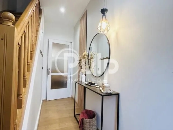 Maison de ville 11 pièces 235 m²